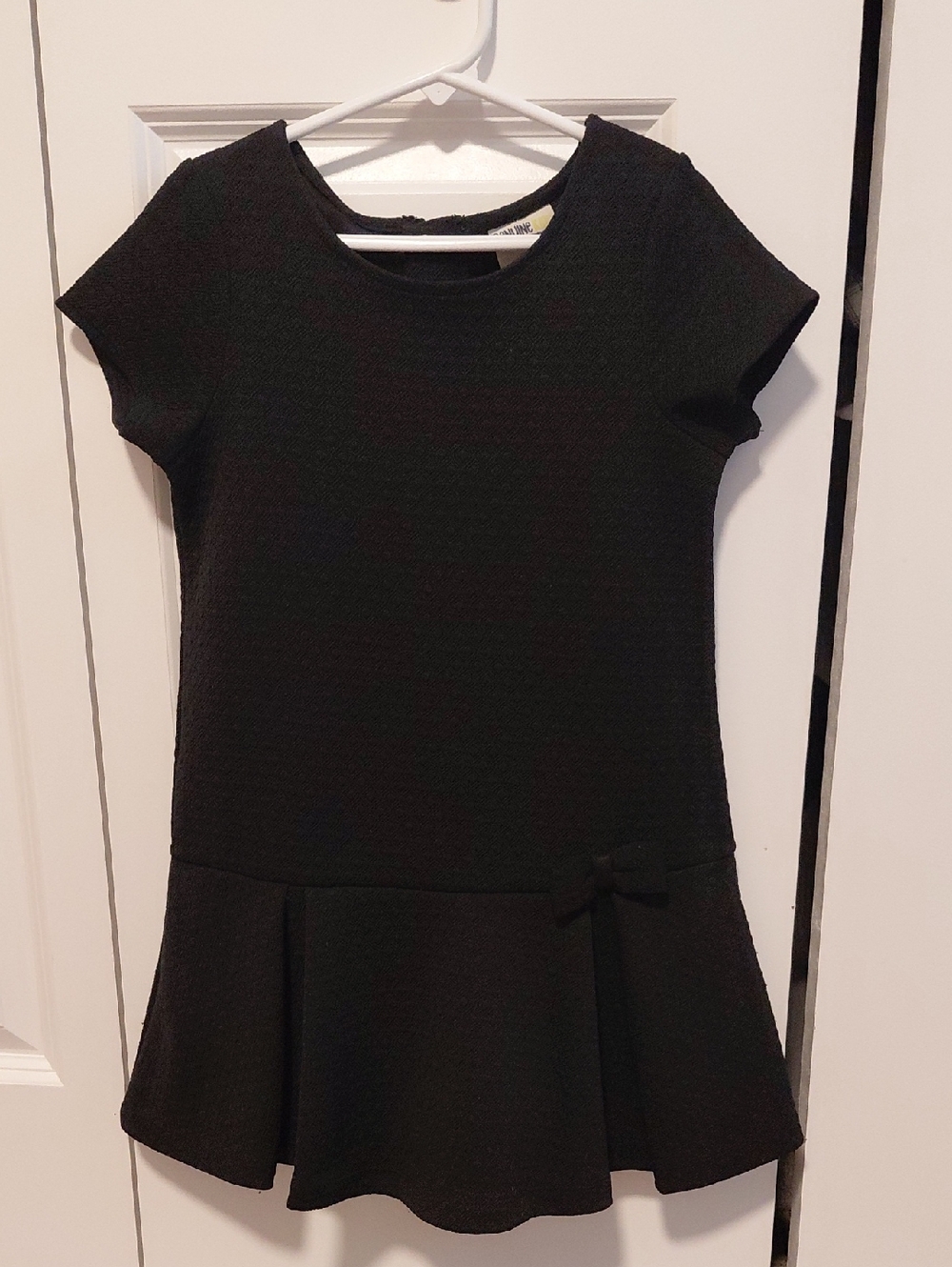 Girls' Black Short-Sleeve Peplum Dress with Bow Accent